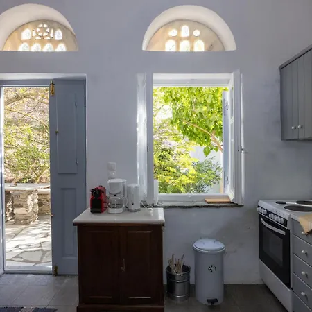 Tina & Miltos Βίλα *